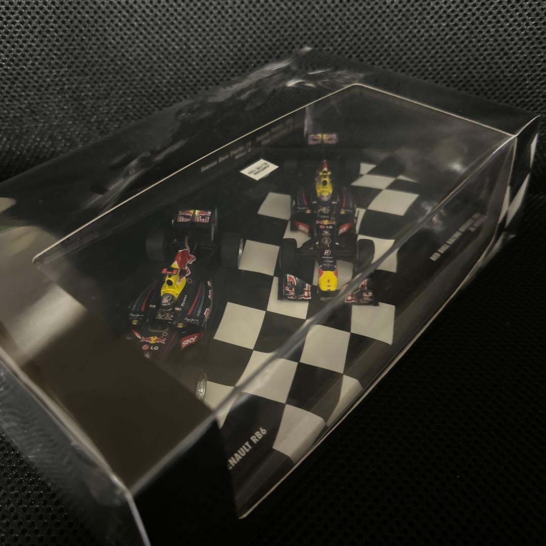 MINICHAMPS レッドブルレーシング ミニカー 2台セット