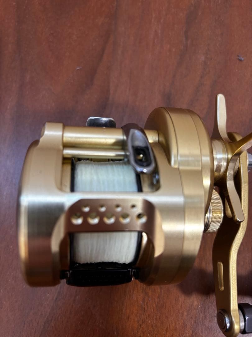 (美品)SHIMANO OCEA CONQUEST 300HG