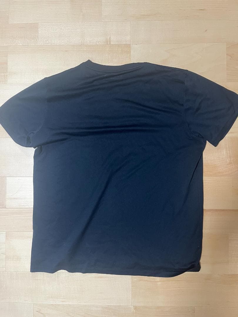 バレーボール　サントリー　練習Ｔシャツ
