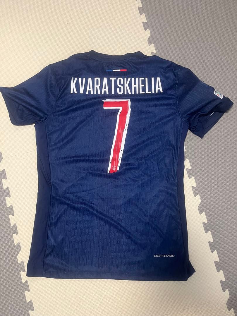 よーくしゃぁ パリ・サンジェルマン Kvaratskhelia 7番