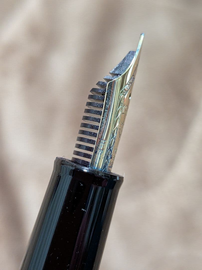 セーラープロフィットスタンダードHF 14K585万年筆
