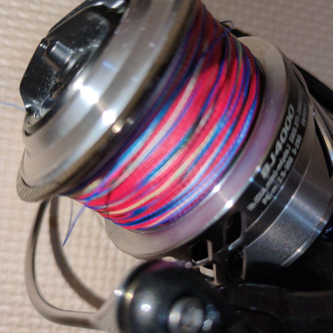 DAIWA 17 SALTIGA BJ4000 スピニングリール