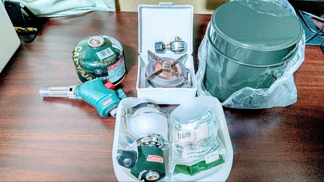ほぼ新品！お得キャンプ5点セットガスバーナーコンロランプハンゴウガスカートリッジ