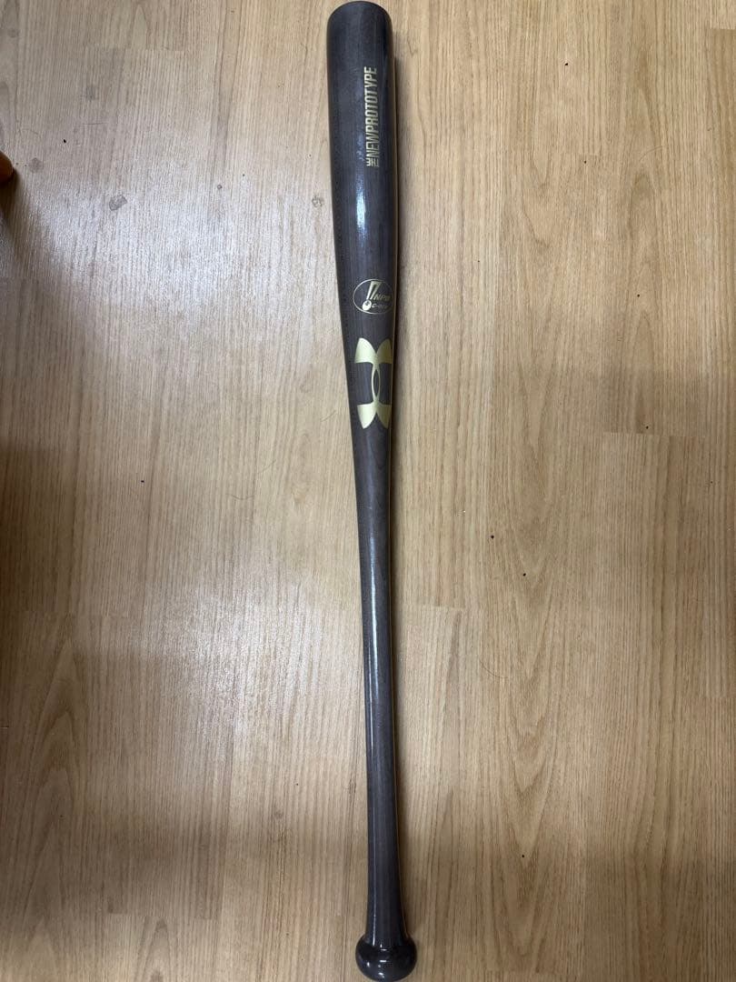 DeNAベイスターズ田中浩康選手のバット