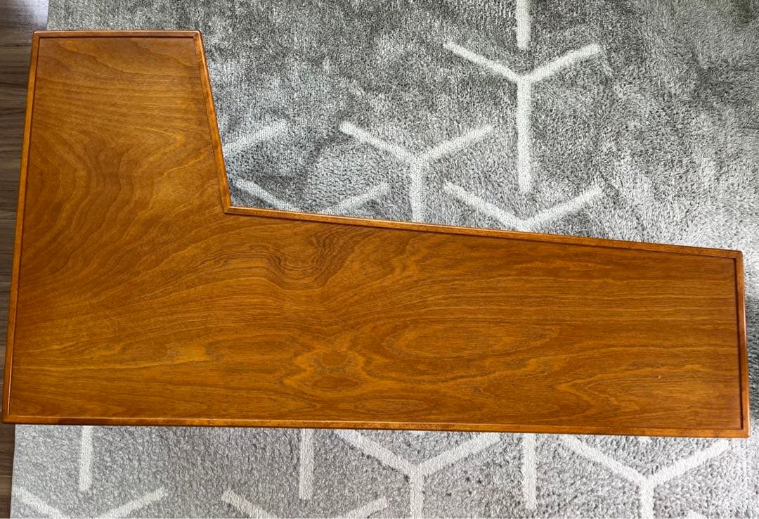 PACIFIC FURNITURE SERVICE テーブル