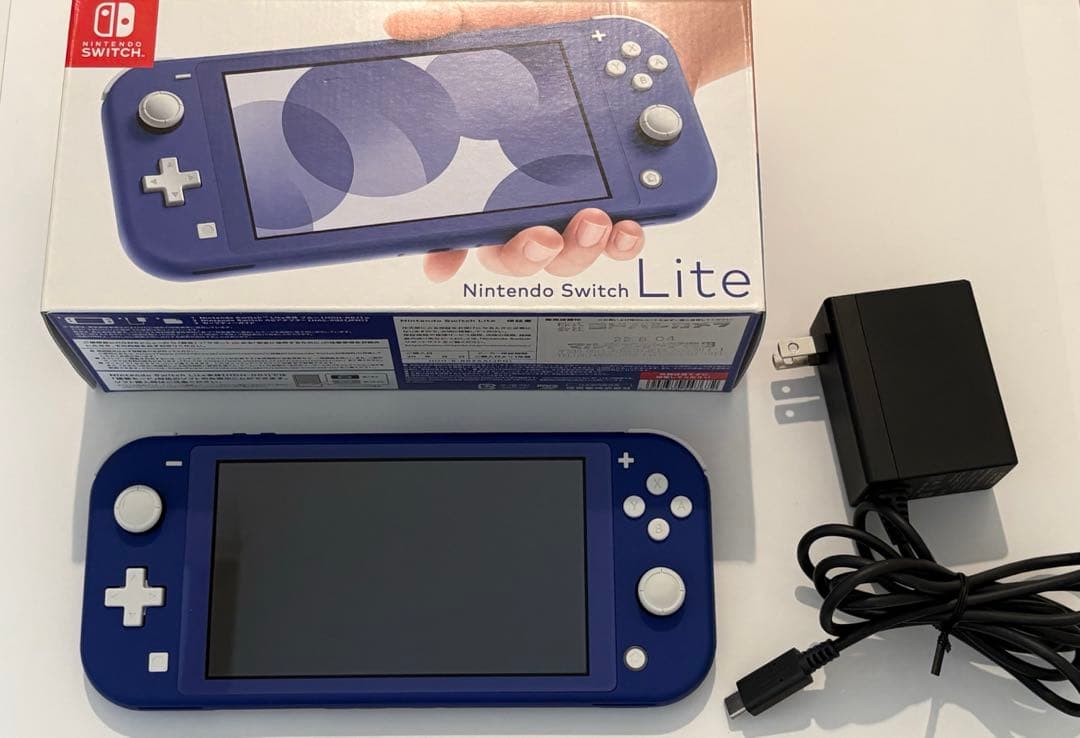 Nintendo switchlite 任天堂　ブルー　付属箱 充電器あり