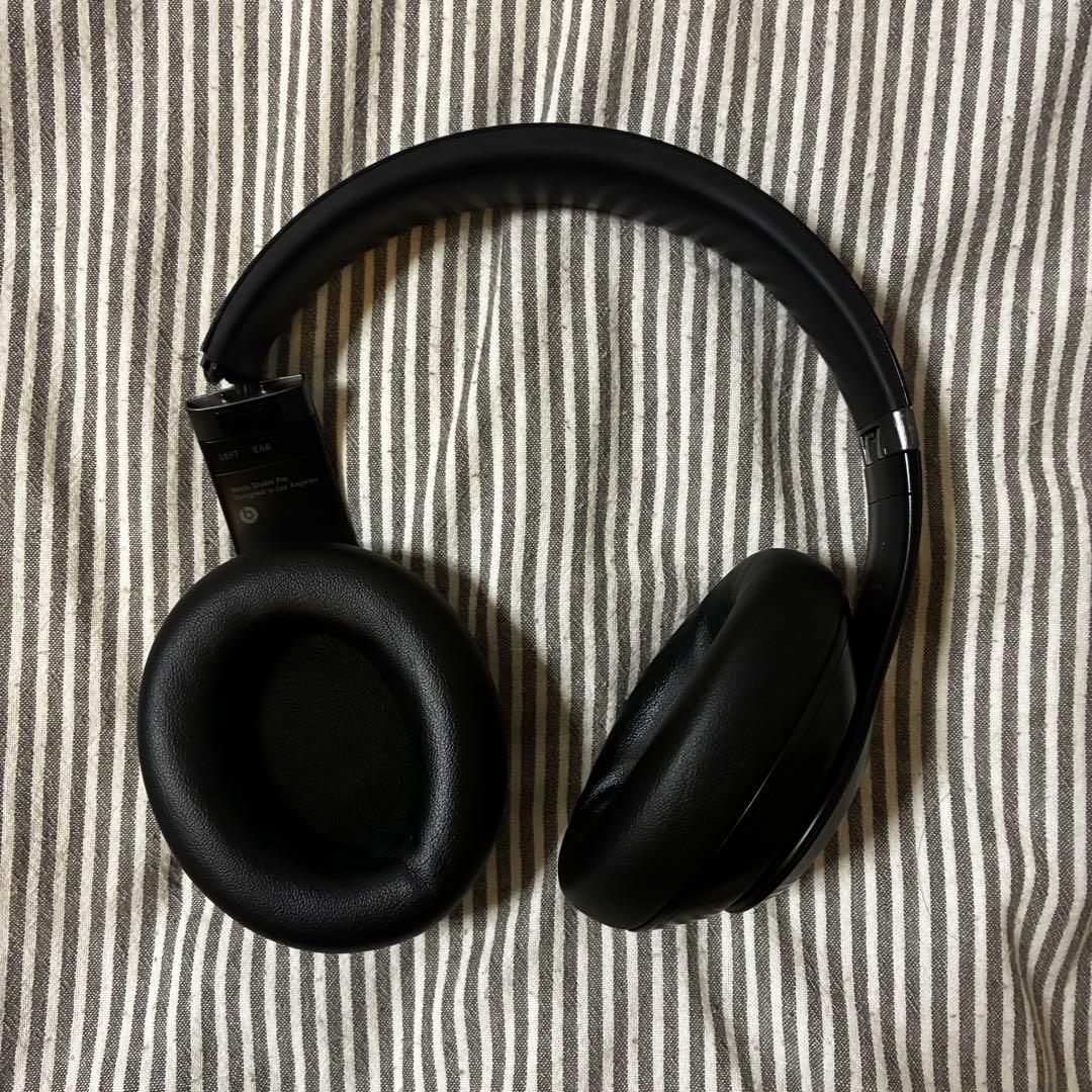 （破損あり）　beats studio pro ワイヤレスヘッドホン