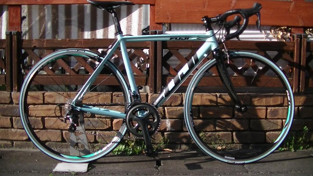 FUJI (USA) 2×10速　ティアグラ4700 軽量ロードバイク