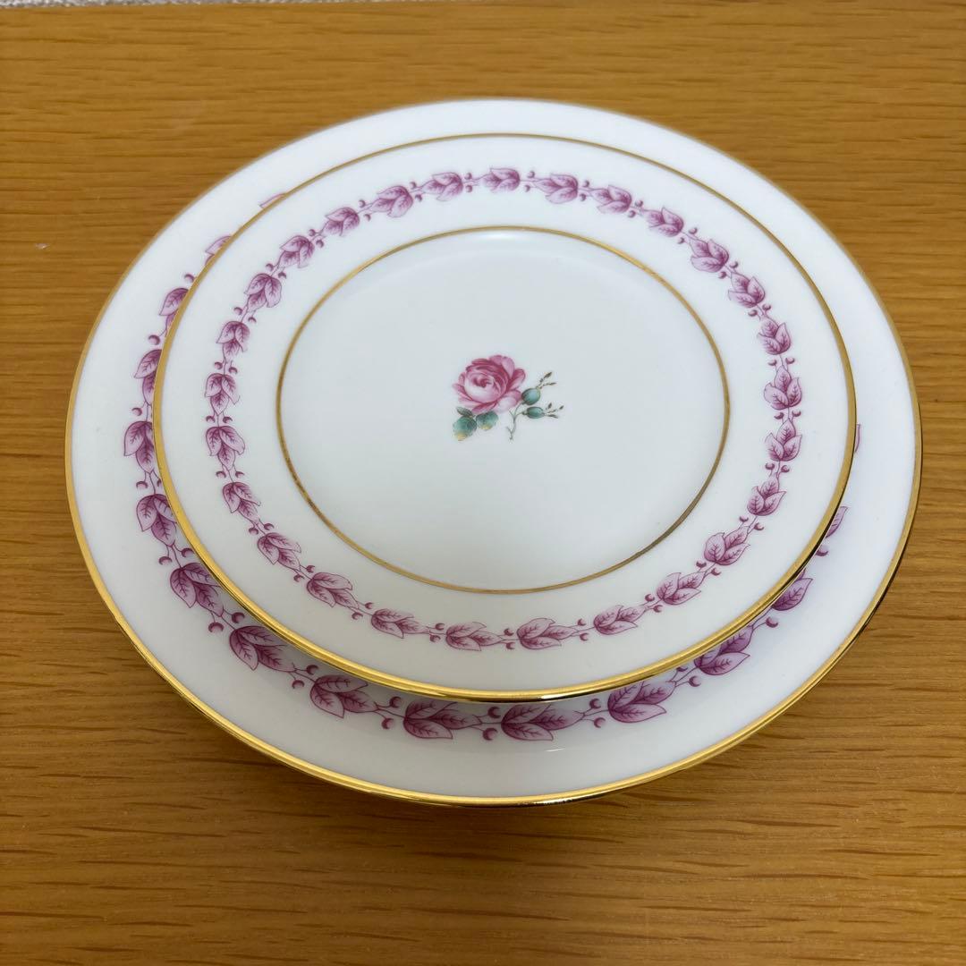 リチャードジノリ　カメリア　ティーC/S 、ケーキ&デザートプレート　カルテット