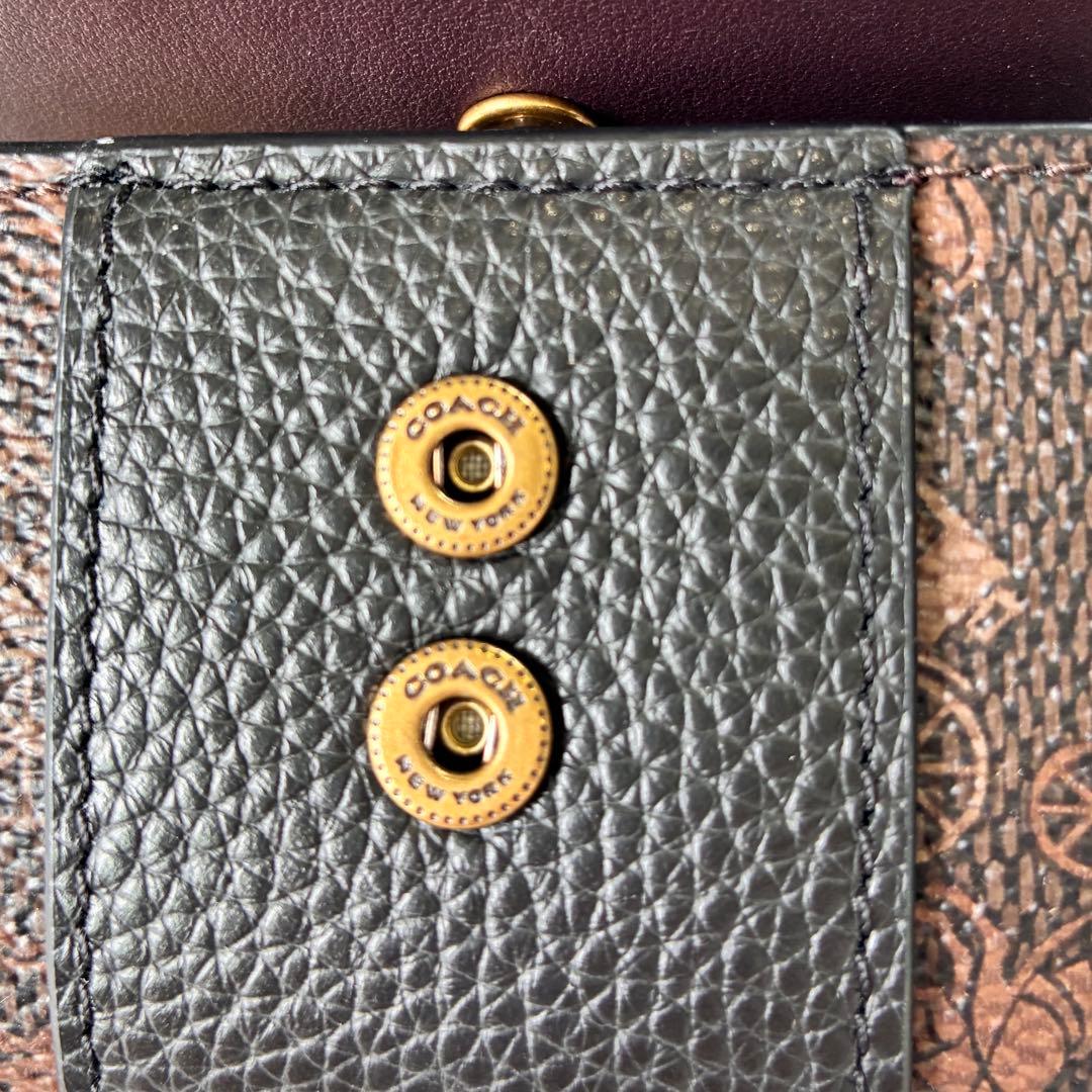 Yumi様 新品✨COACHコーチキーケース 6連ホースアンドキャリッジブラウン
