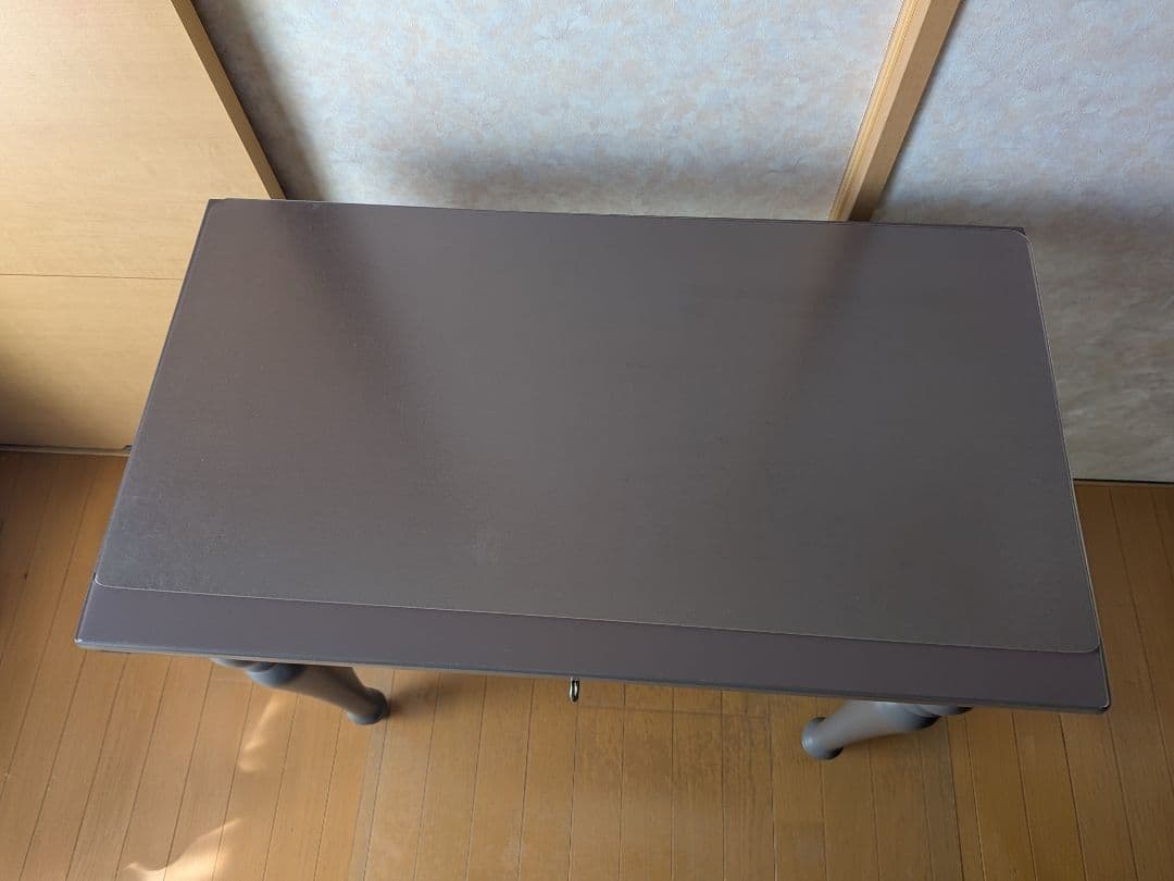 IKEA　パソコンデスク　机