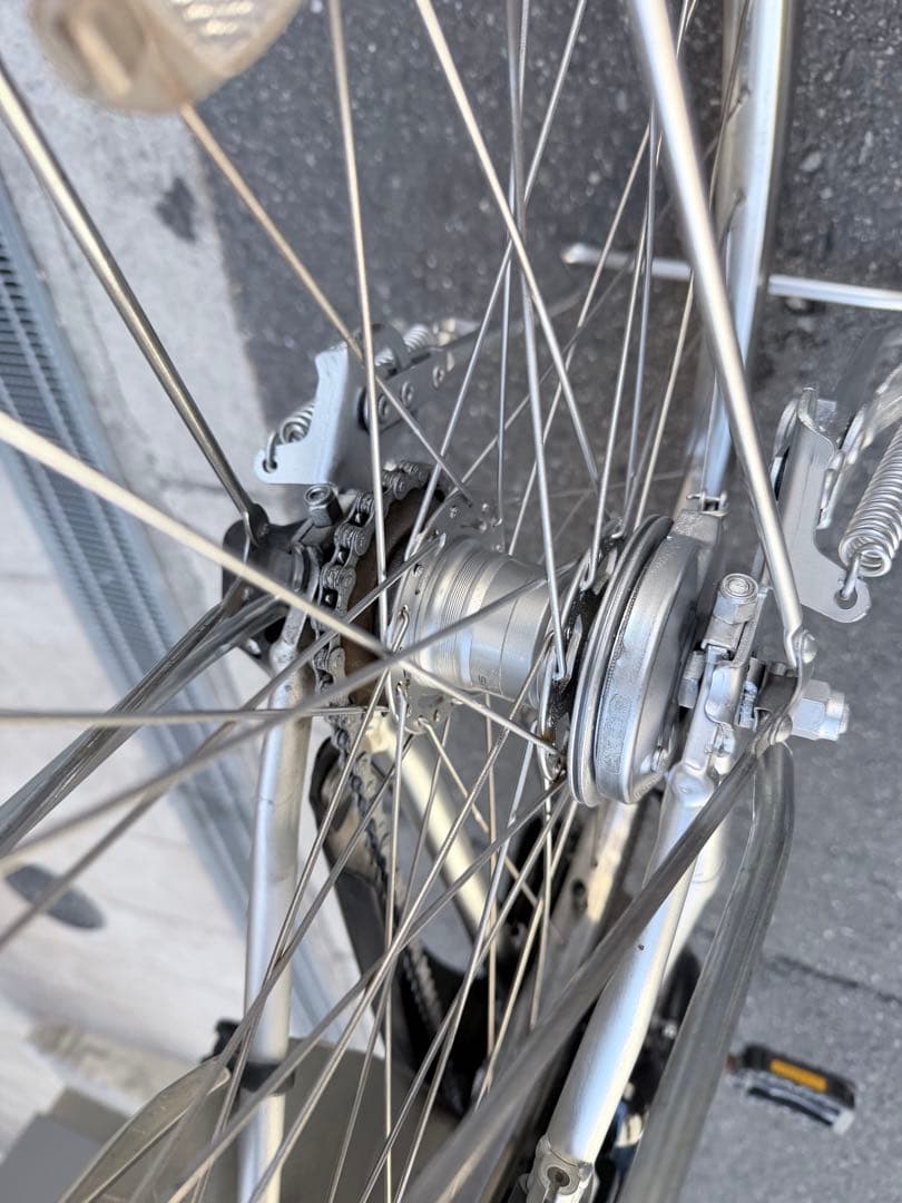 大阪府　ヤマハ　シルバー 電動アシスト自転車 前バスケット付き