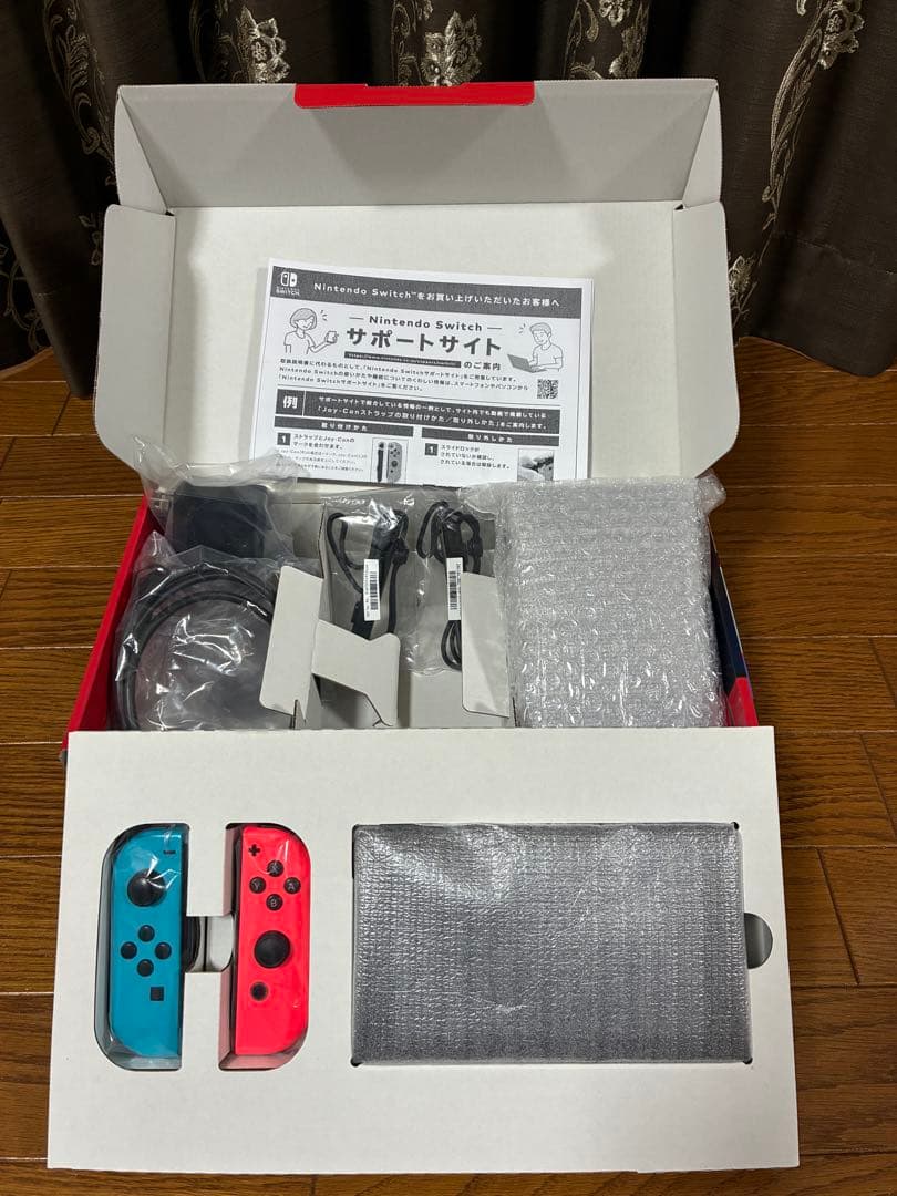 【中古品】Nintendo Switch ネオンブルー/ネオンレッド 本体セット