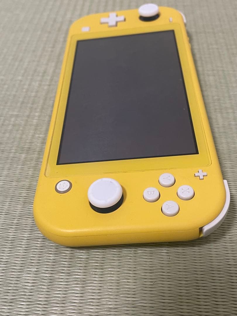 Nintendo Switch Lite イエロー 本体　即日発送^_^