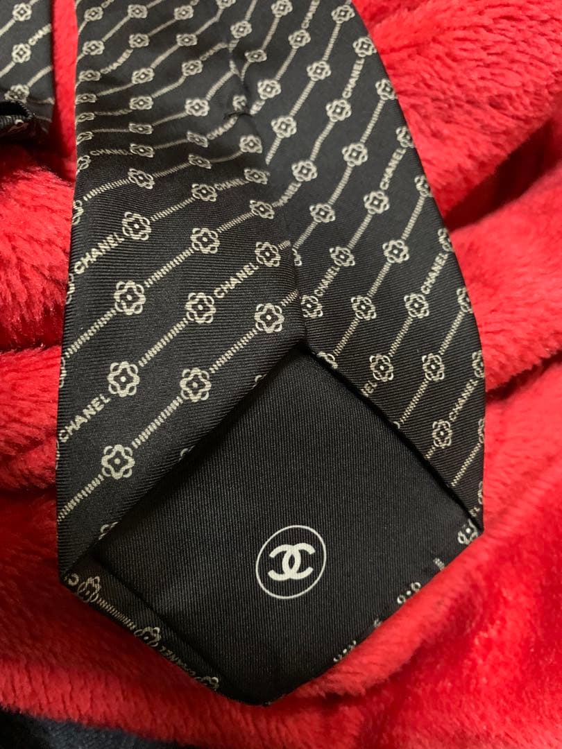 CHANEL シルクネクタイ ブラック。美品。