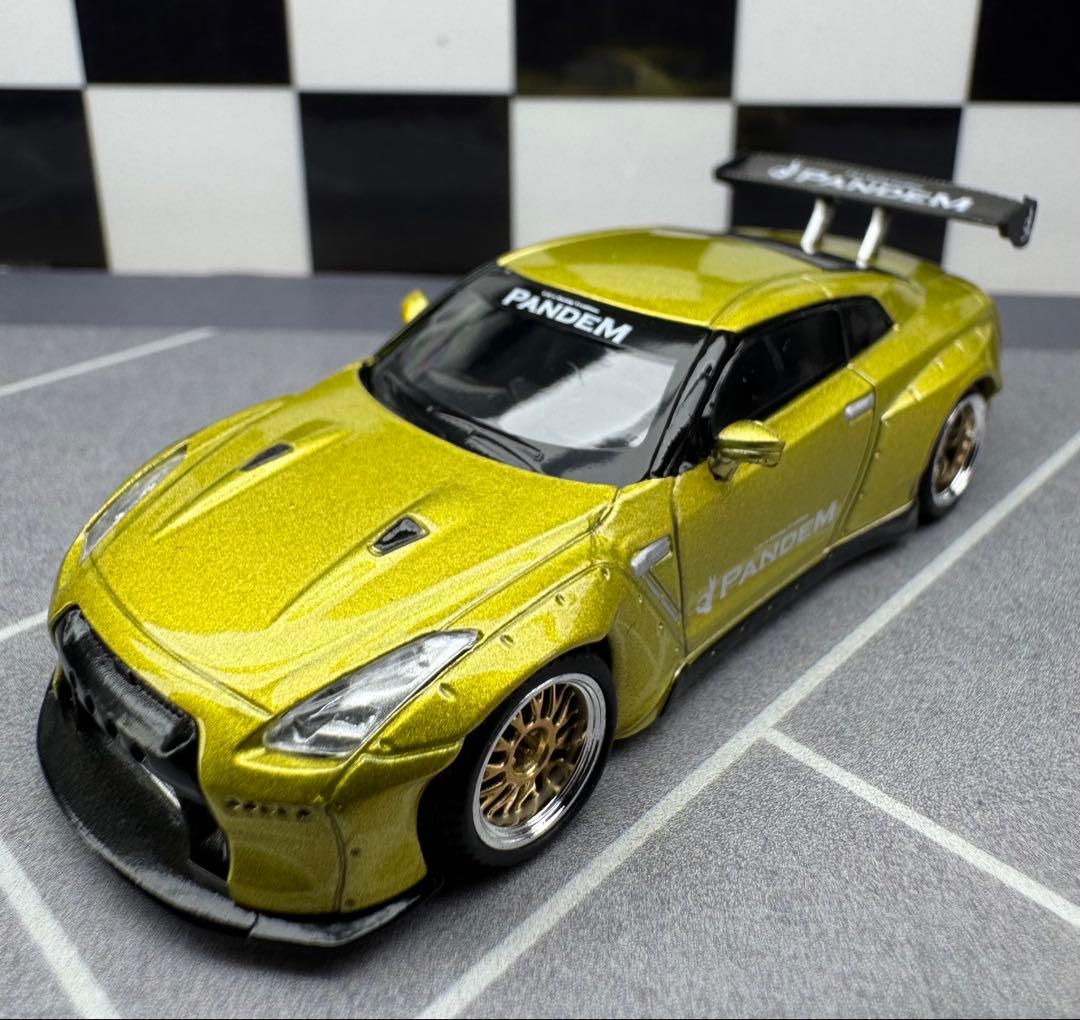 ミニカー MINI GT Pandem Nissan GT-R