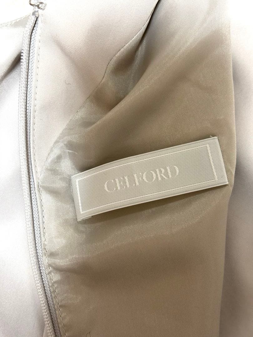 専用ページ-極美品CELFORDバルーンワンピースアイボリー ベージュサイズ36