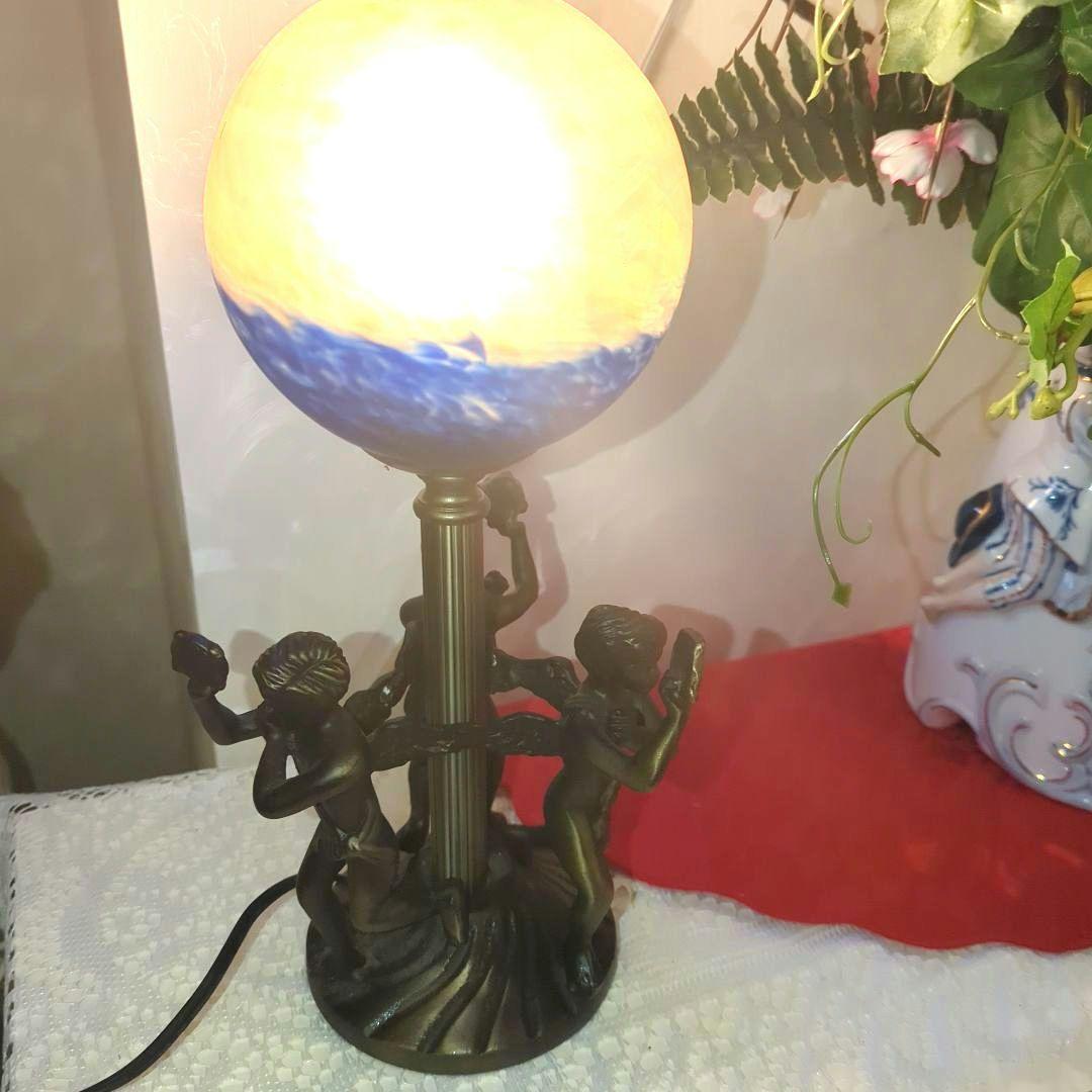 お値下げしました！イタリア購入　豪華ランプ美しい天使たちと演奏会　希少品