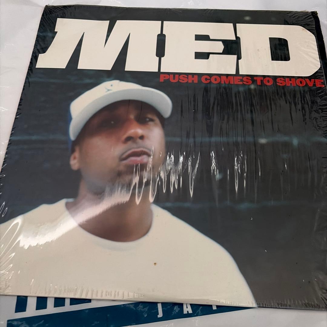MED PUSH COMES TO SHOVE レコード