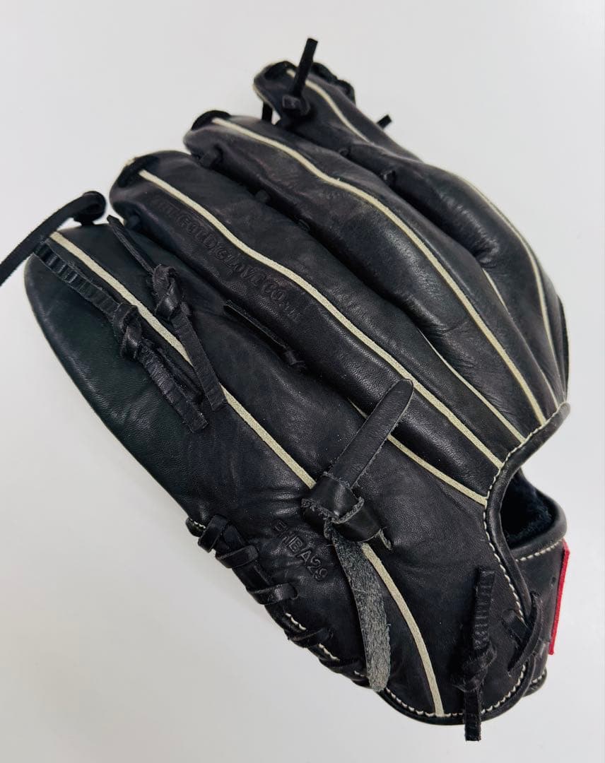 む*x様 【美品】Rawlings 黒レザーグローブ　右投げ　外野用？