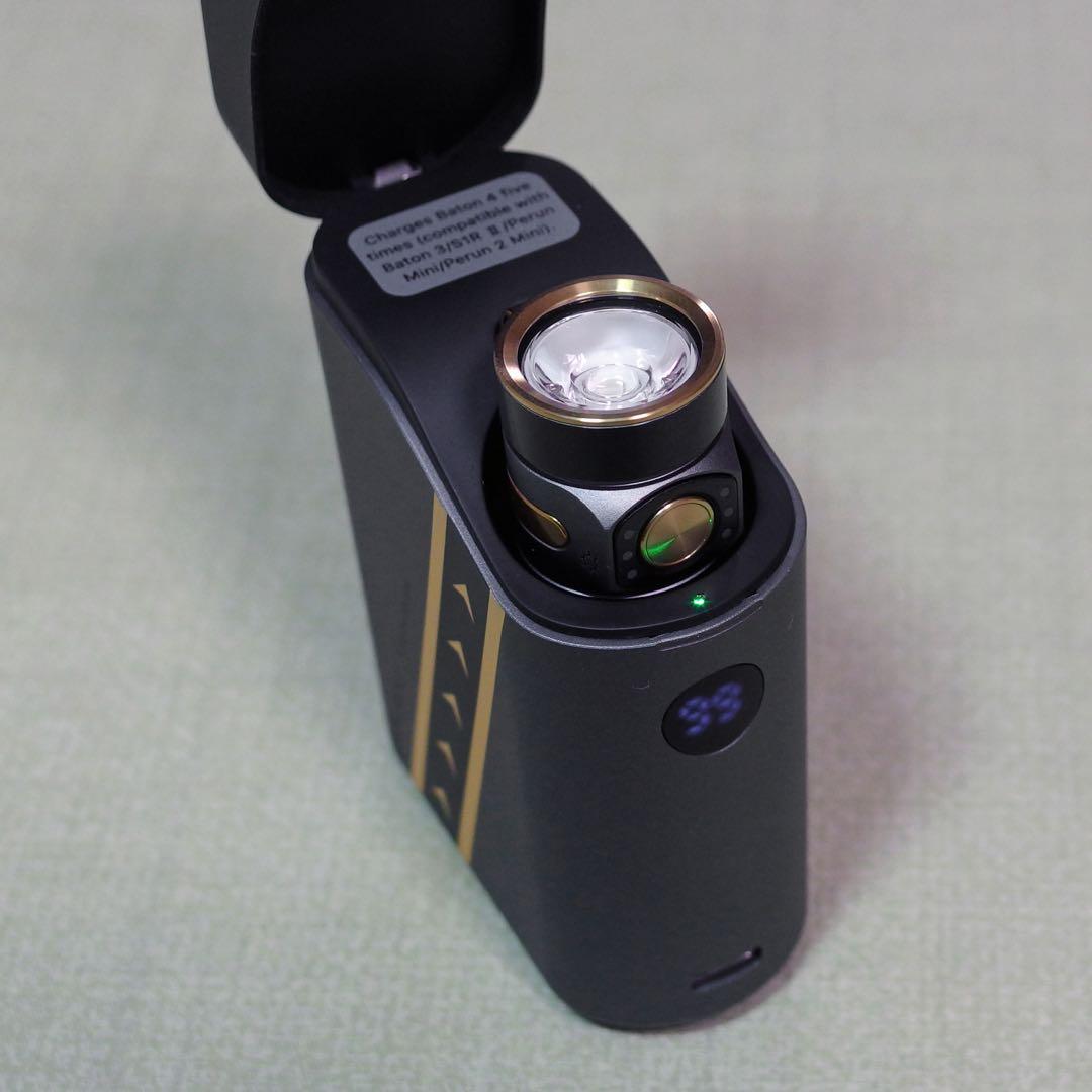 OLIGHT BATON4 Premium Editionお得/おまけ付き