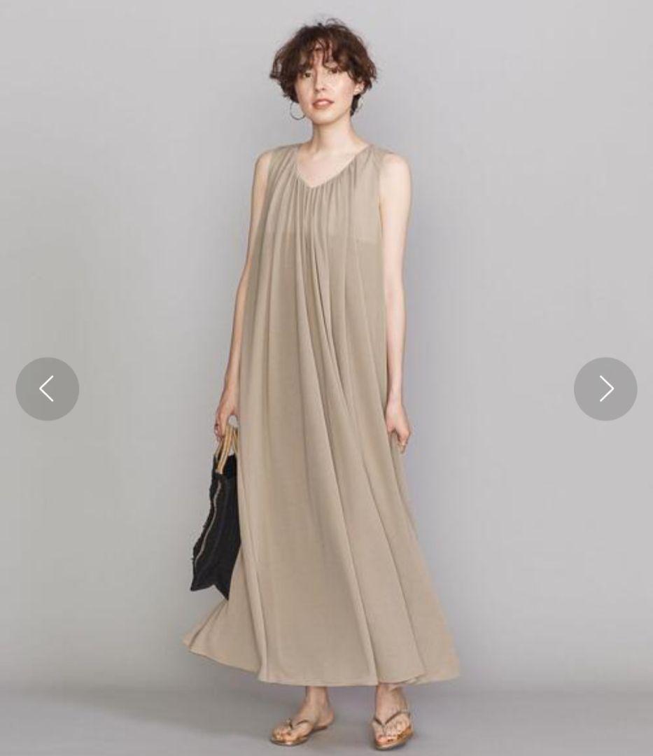 【新品・ 値札付き】ギャザーフレア Vネックノースリーブマキシワンピース