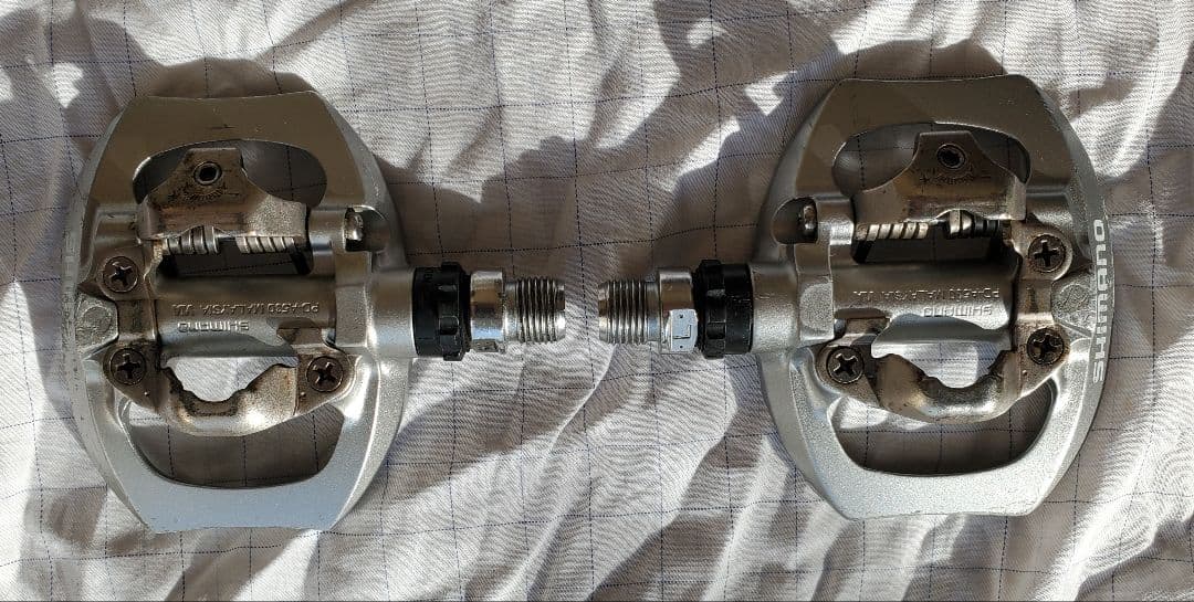 SHIMANO　SPD　ビンディングシューズ　クリート　ペダルセット