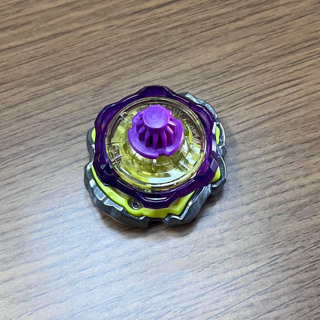 【限定新品】オロチクラスタ6-60LF ベイブレードX た5