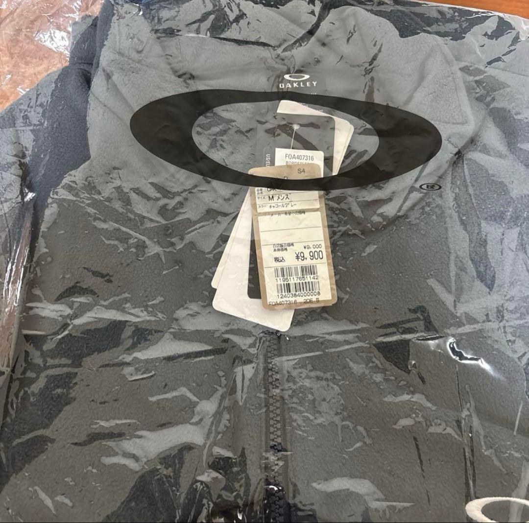 オークリー BORDERLESS MF VEST