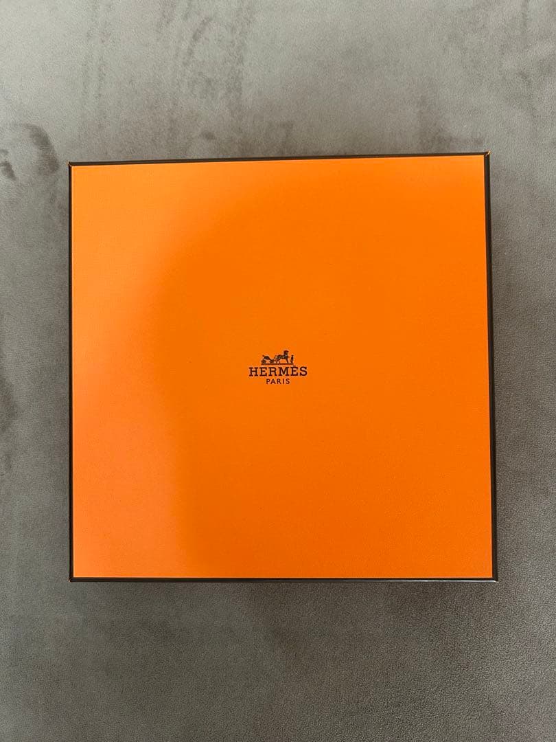 HERMES ピンクタオルハンカチ