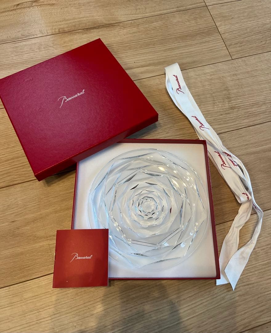 Baccarat スイングプレート M - ミディアム