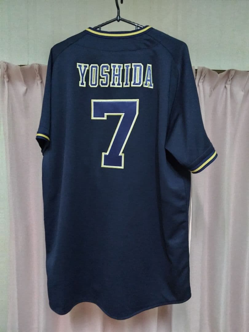 吉田正尚ハイクオリティビジターユニフォームOサイズです。