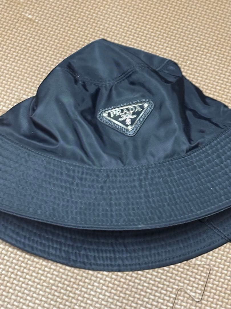 PRADA ブラック バケットハット