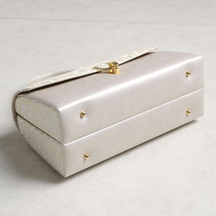【新品】草履バッグ　 草履23.5cm ローブデコルテ かぶせタイプ 03717