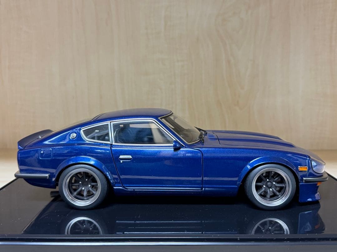 AUTOart 1/18フェアレディZ (S30)「湾岸ミッドナイト」悪魔のZ