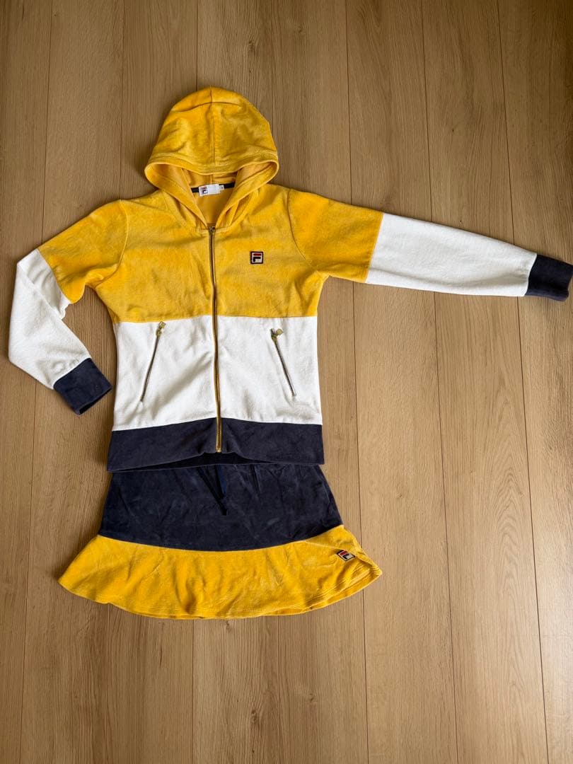 FILA フード付きタオル地ウェア　上下セット