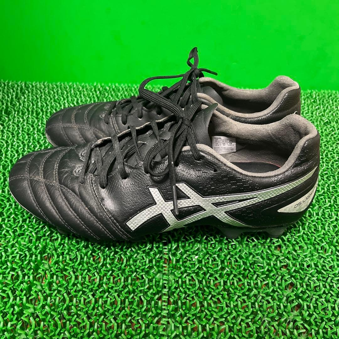 アシックス サッカースパイク DS LIGHT PRO(ブラック×シルバー)