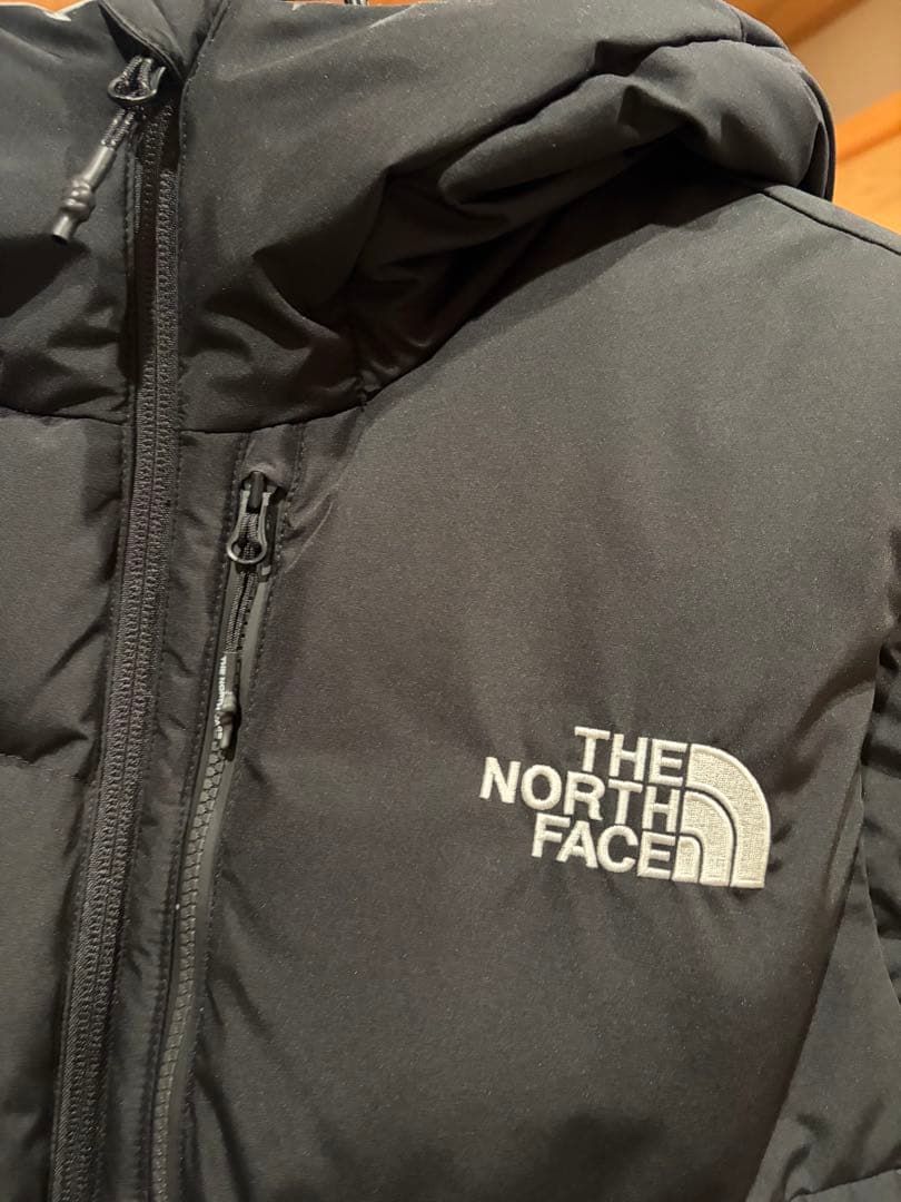 Rちゃん。　THE NORTH FACE ブラックダウンベスト Sサイズ