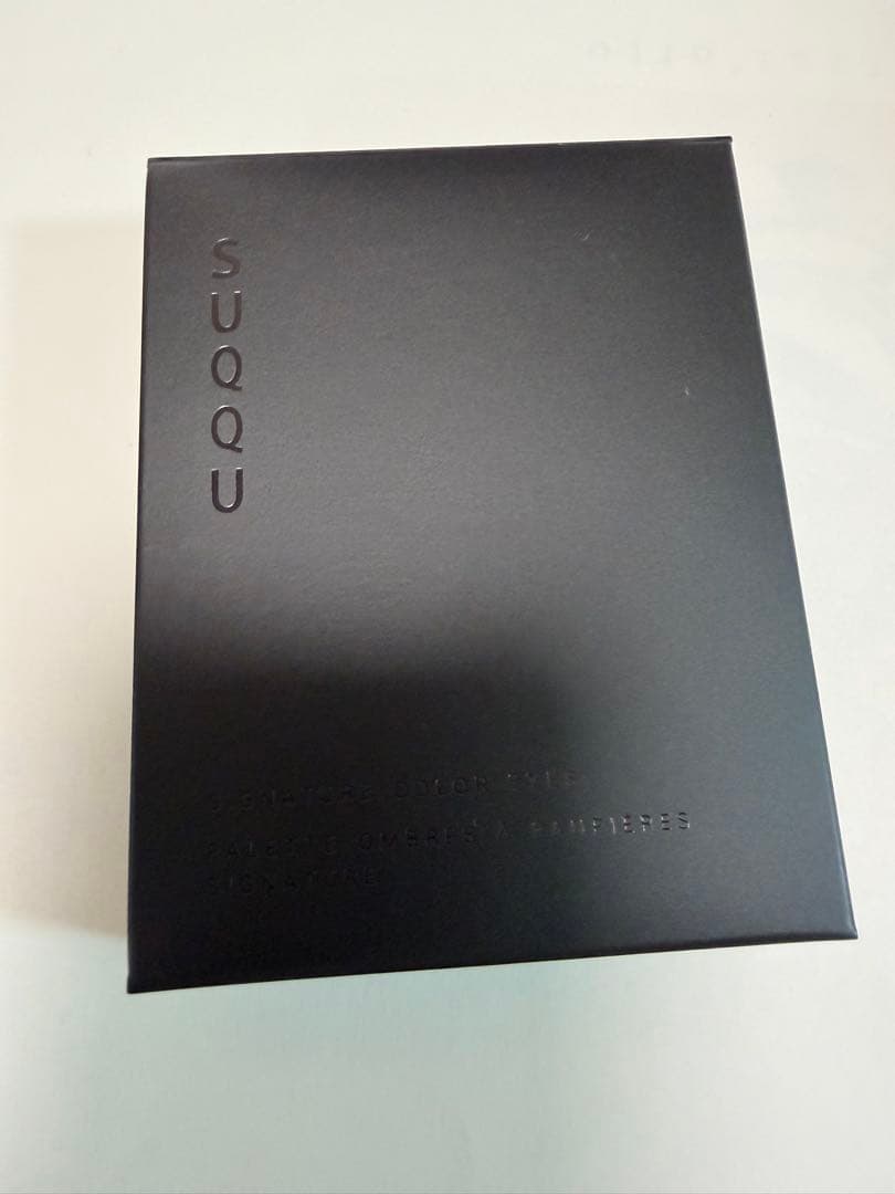 SUQQU シグニチャーカラーアイズ　137 花纏