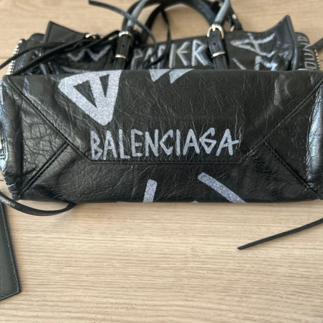 BALENCIAGAペーパーA6 2WAY ショルダーバッグ レザー 本革