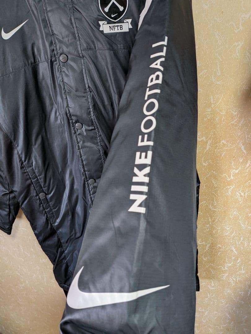 Nike NFTB ベンチコート ブラック