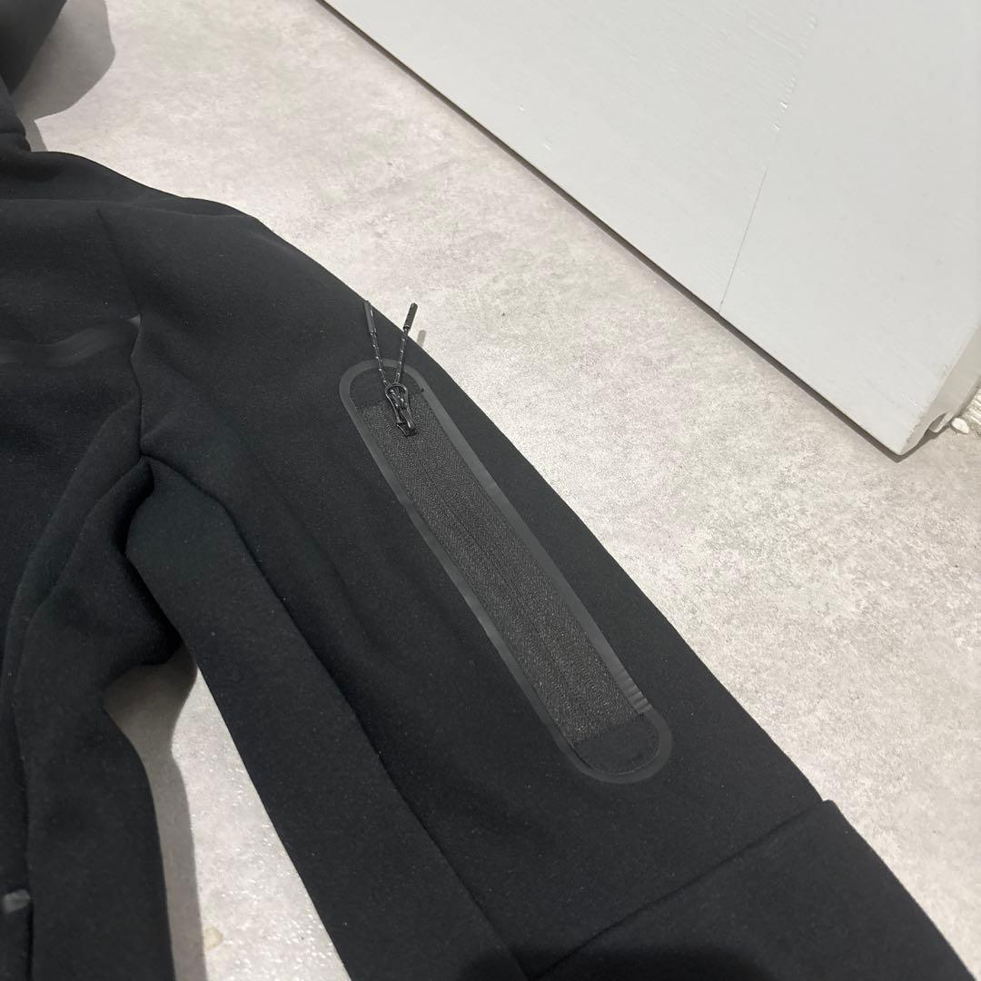 美品　NIKE テックフリース