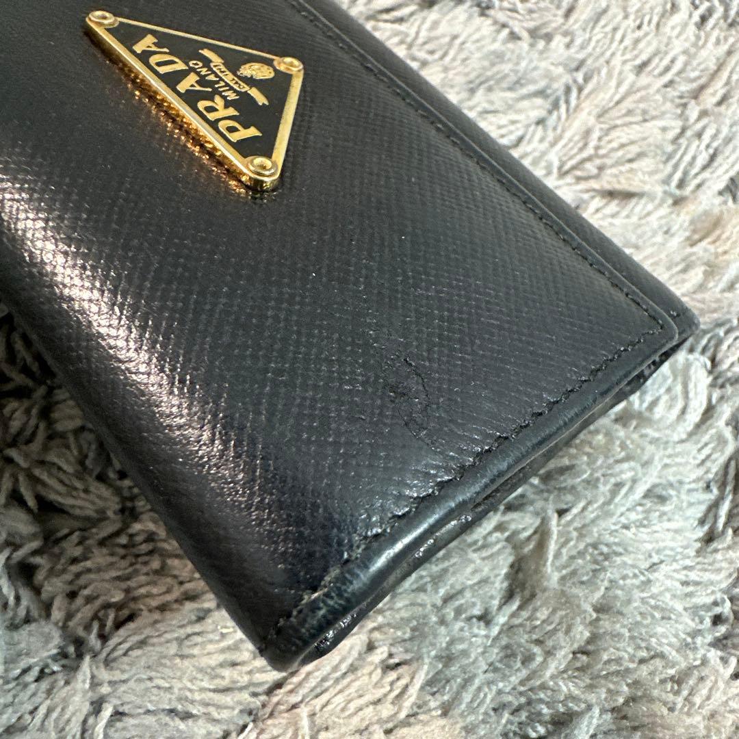 PRADA プラダ サフィアーノ 三角プレート キーケース 5連 ブラック