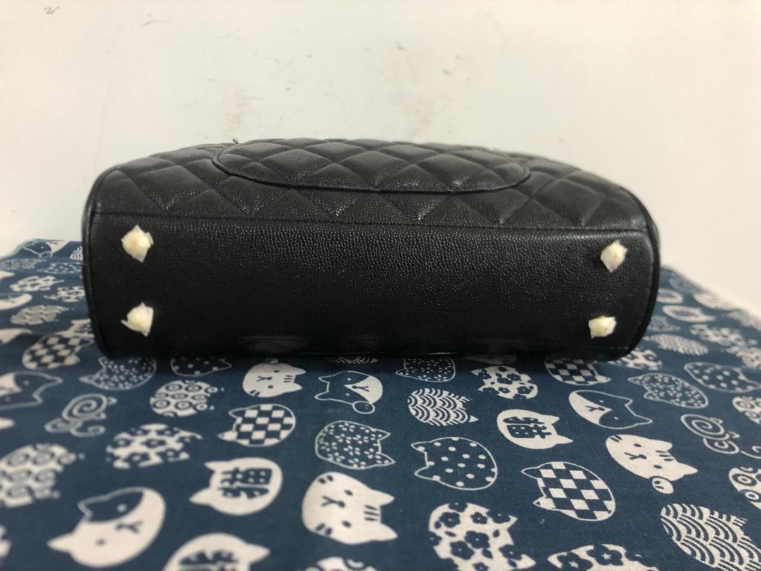 バッグ　ビッグlogo ハンドバッグ　レザー　高級感　バッグ　超美品 未使用