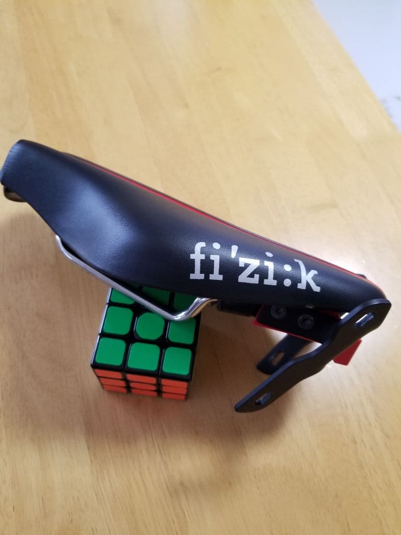 fizik フィジーク TTバイク トライアスロン サドル