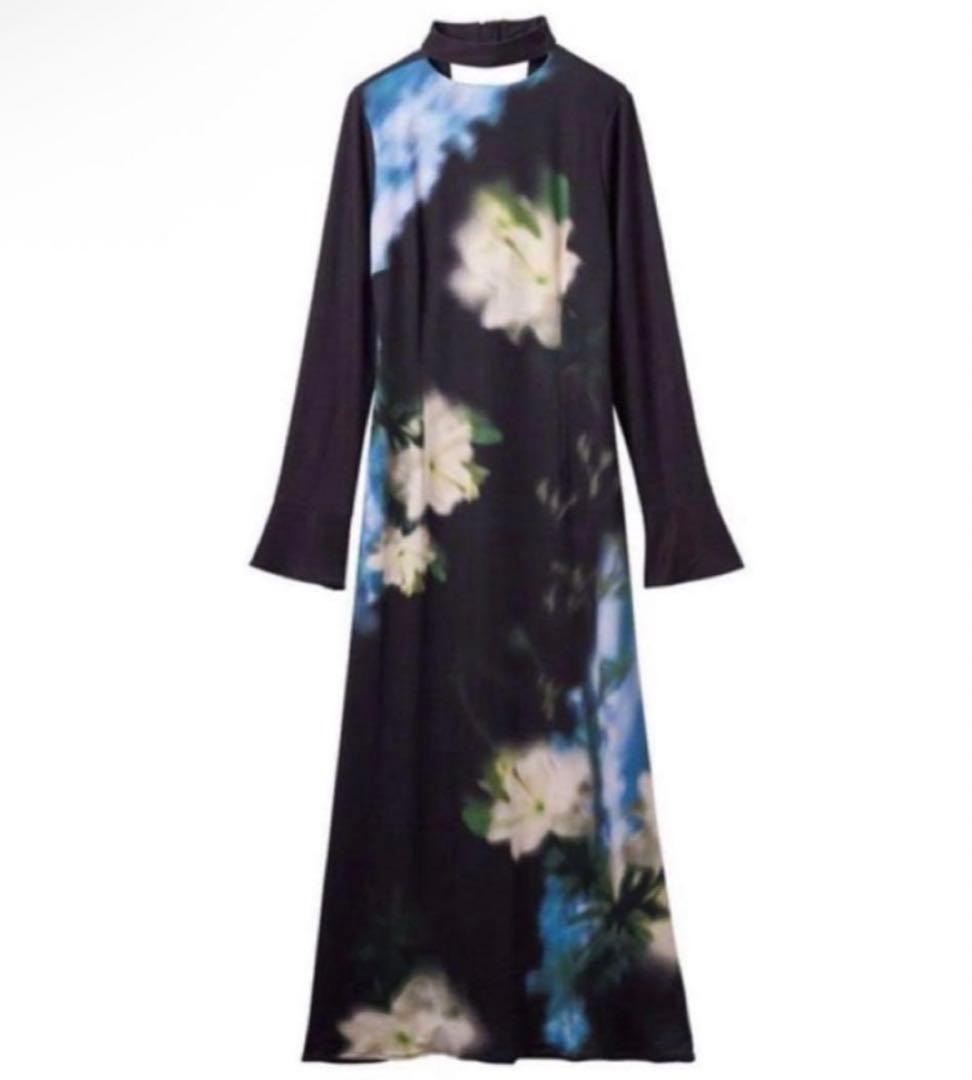 ワンピース KnuthMarf blurryfloweronepiece