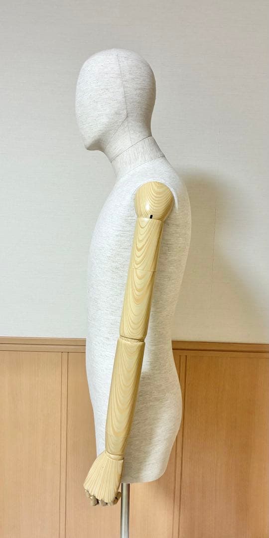値下げ　胸囲約94メンズトルソー　高さ調整可能　腕可動パンツ対応可能　マネキン