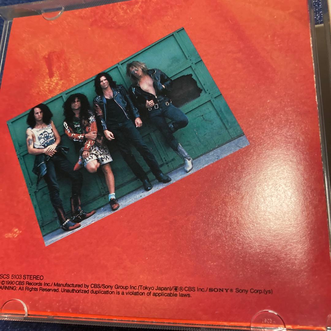 LOVE/HATE/ブラックアウト・イン・ザ・レッド・ルーム」　国内盤　洋楽CD