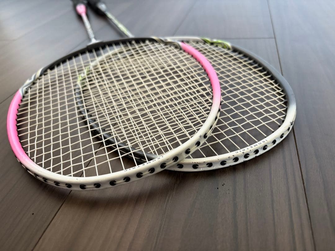 ヨネックス マッスルパワー 2 バドミントンラケット 2本YONEX JAPAN
