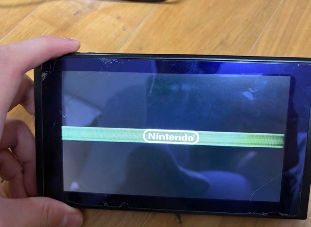 Nintendo Switch 本体（傷あり）